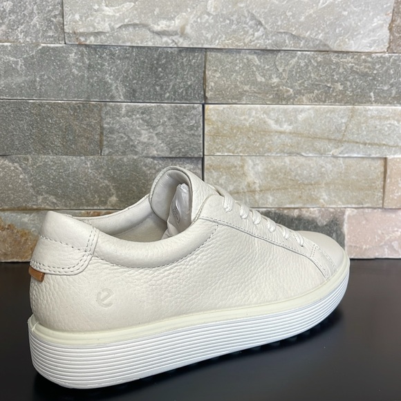 ECCO Women's Soft 60 Sneaker - Picture 6 of 9
